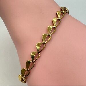 Gold Tone Heart Link Bracelet Romantic Chain Design
